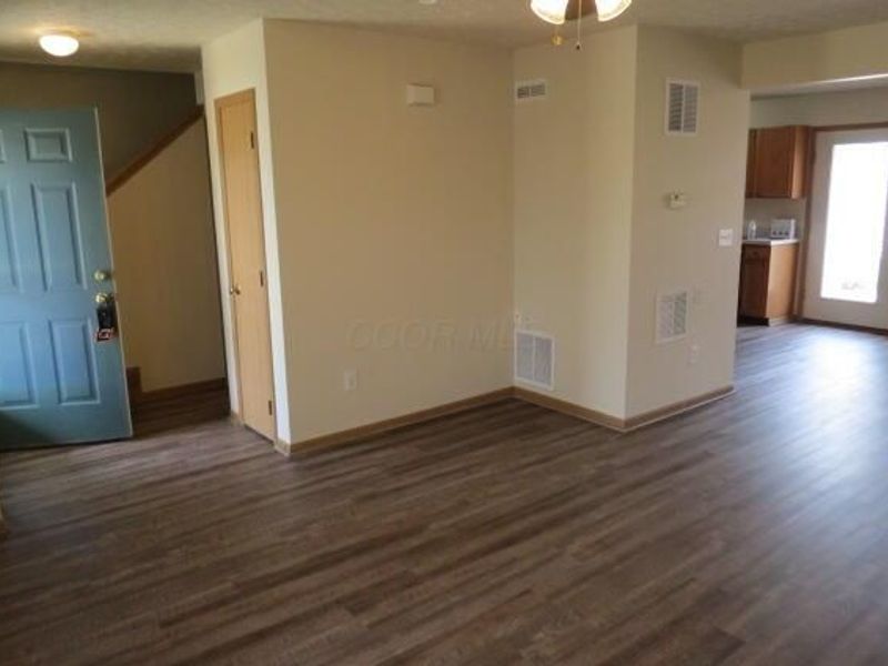 4032 Grayson Drive , Obetz, OH 43207 Photo 3