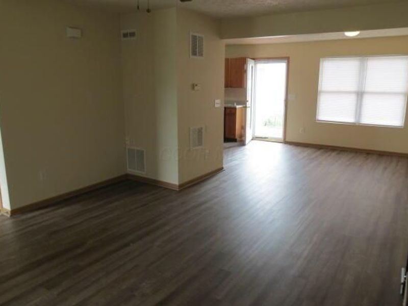 4032 Grayson Drive , Obetz, OH 43207 Photo 4