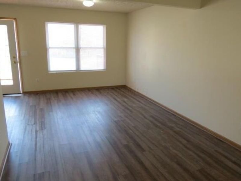 4032 Grayson Drive , Obetz, OH 43207 Photo 5
