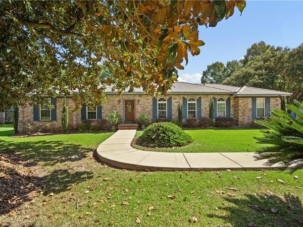 4589 Canal Circle W, Mobile, AL 36619