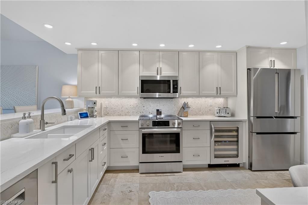 6350 Pelican Bay Blvd, Unit B206, Naples, FL 34108 Photo