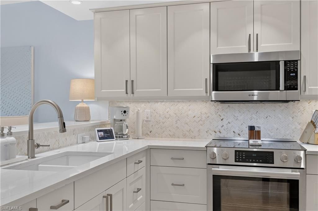 6350 Pelican Bay Blvd, Unit B206, Naples, FL 34108 Photo