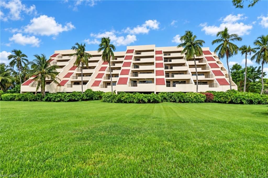 6350 Pelican Bay Blvd, Unit B206, Naples, FL 34108 Photo