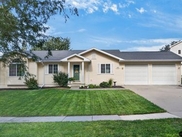 5343 Mission Lane, Lincoln, NE 68521
