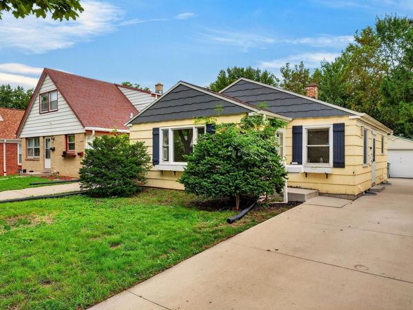 3618 N 94th STREET, Milwaukee, WI 53222