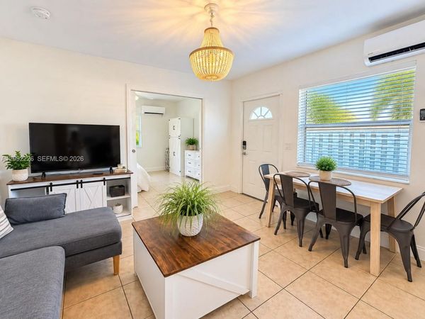 1639 Hayes St, Unit 2, Hollywood, FL 33020