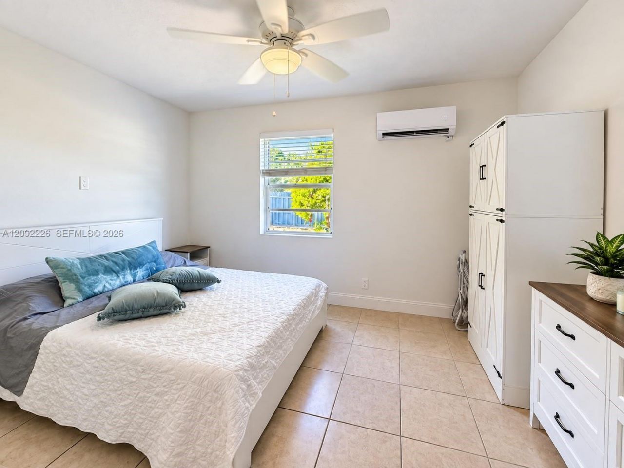 1639 Hayes St, Unit 2, Hollywood, FL 33020 Photo