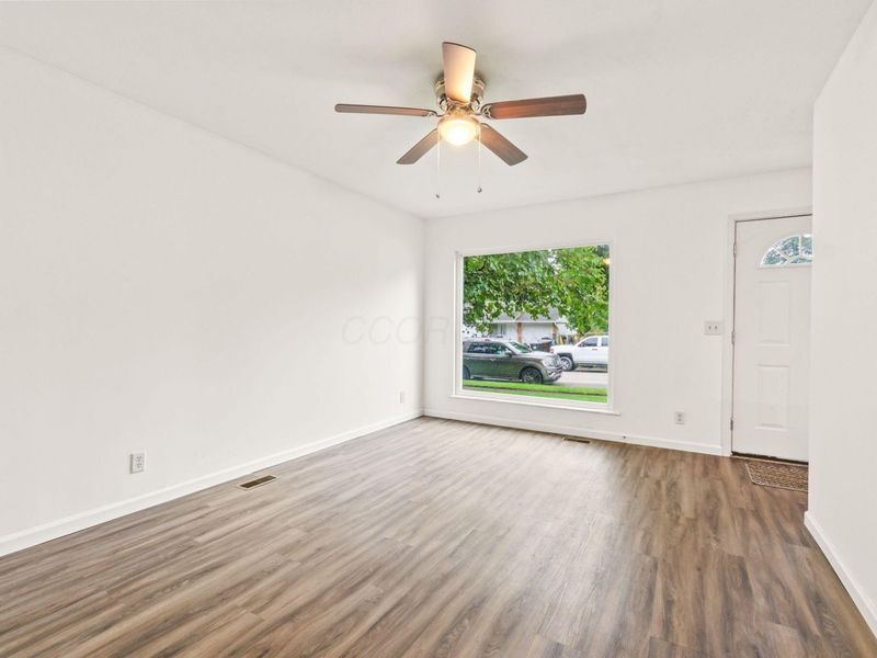 914 Greenheart Drive, New Carlisle, OH 45344 Photo 5