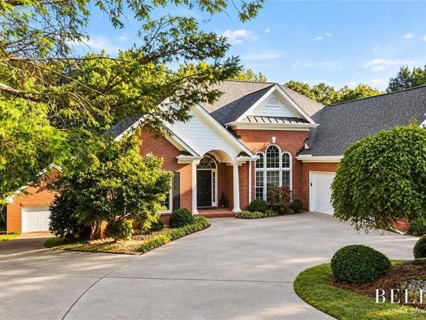 8645 Anchor On Lanier Court , Gainesville, GA 30506