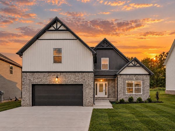848 Burley Barn Rd , Clarksville, TN 37042