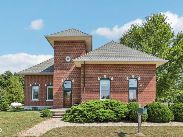 4442 S Cemetery Road, Shelbyville, IN 46176