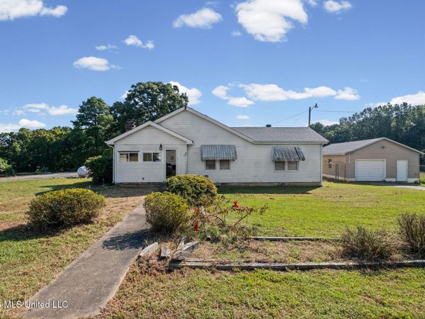 5126 Smith Road, Coldwater, MS 38618