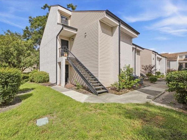 4769 PURITAN CIRCLE , Unit 401, TAMPA, FL 33617