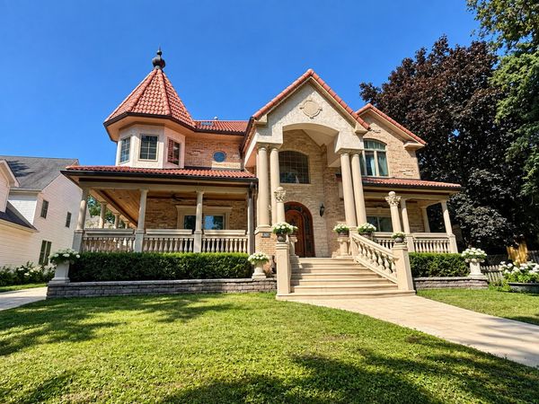 936 Hammerschmidt Avenue , Lombard, IL 60148
