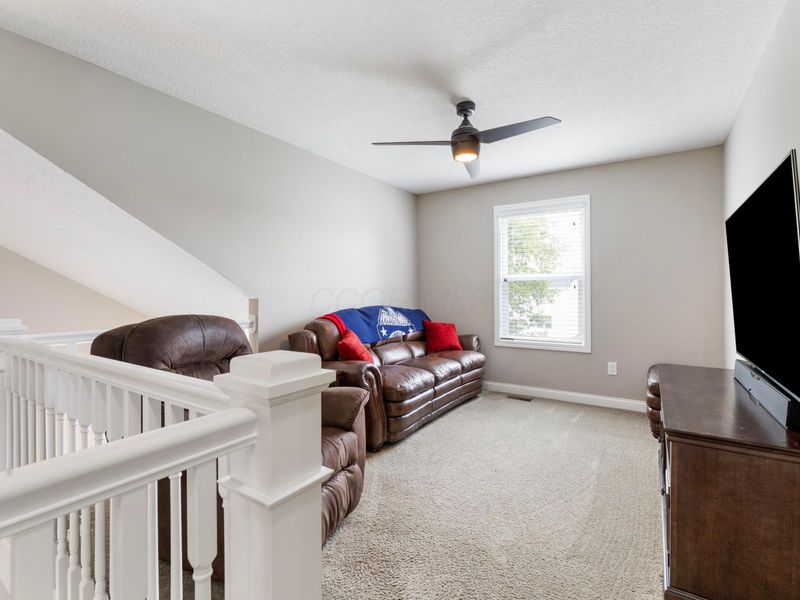 203 Cloverhill Drive, Galloway, OH 43119 Photo 30