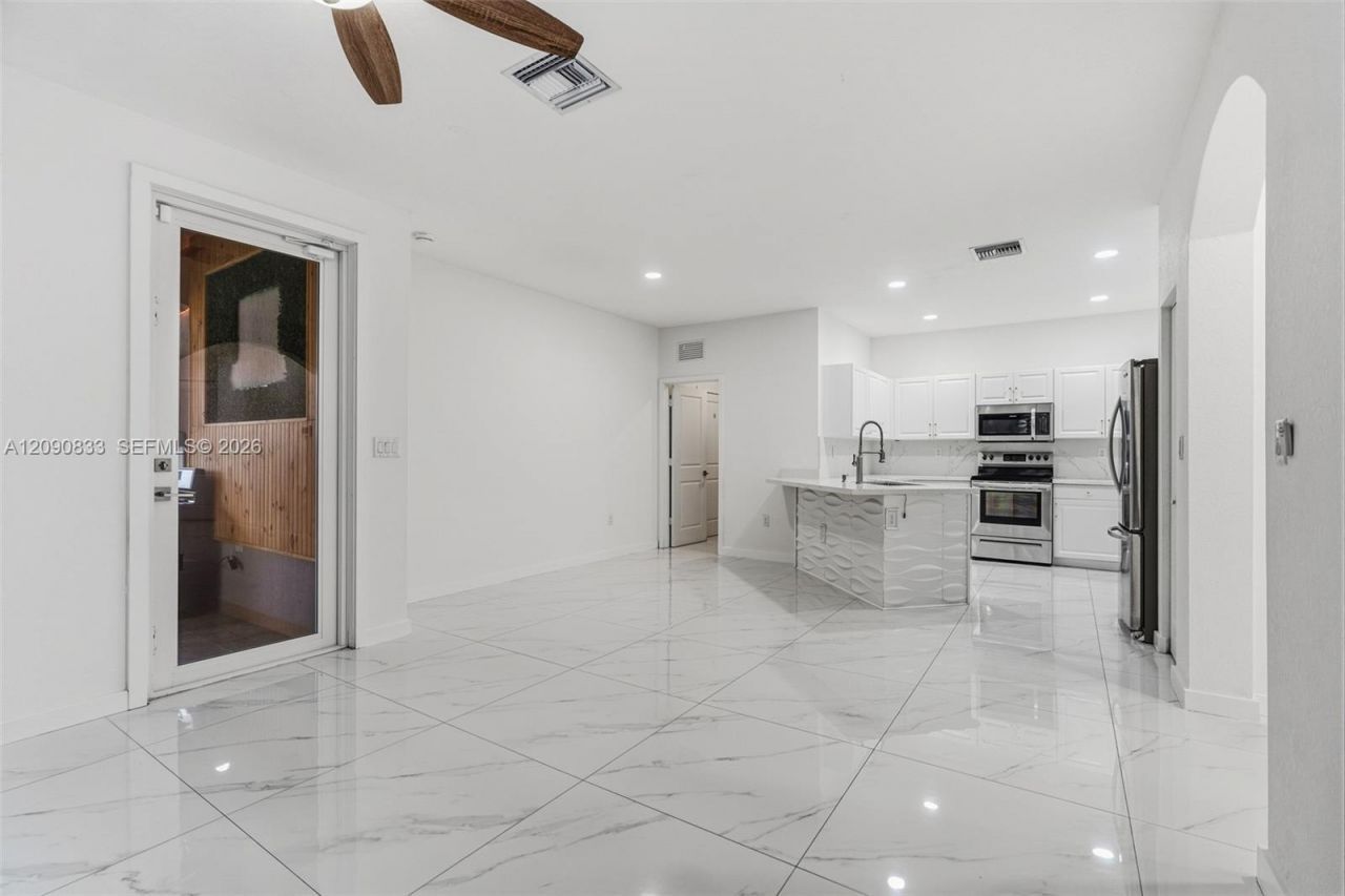 24423 SW 118th Ave, Homestead, FL 33032 Photo
