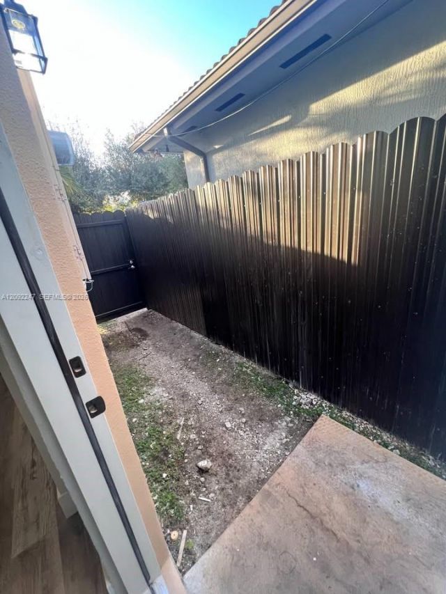 1031 NE 17th Ter , Homestead, FL 33033 Photo