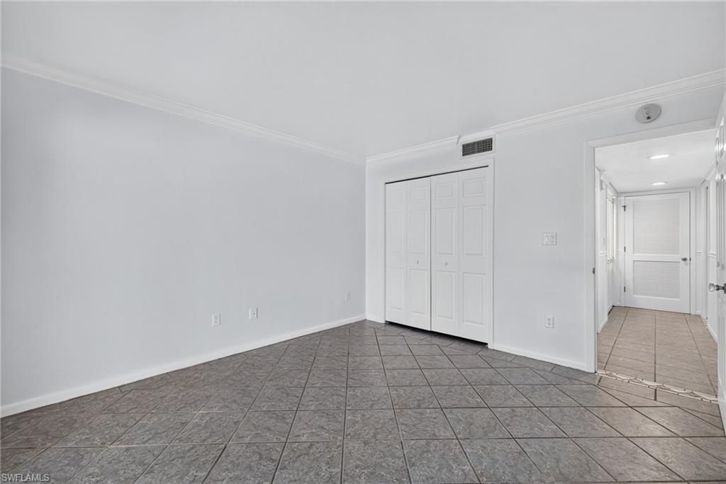 3370 10th St N, Unit 1301, Naples, FL 34103 Photo