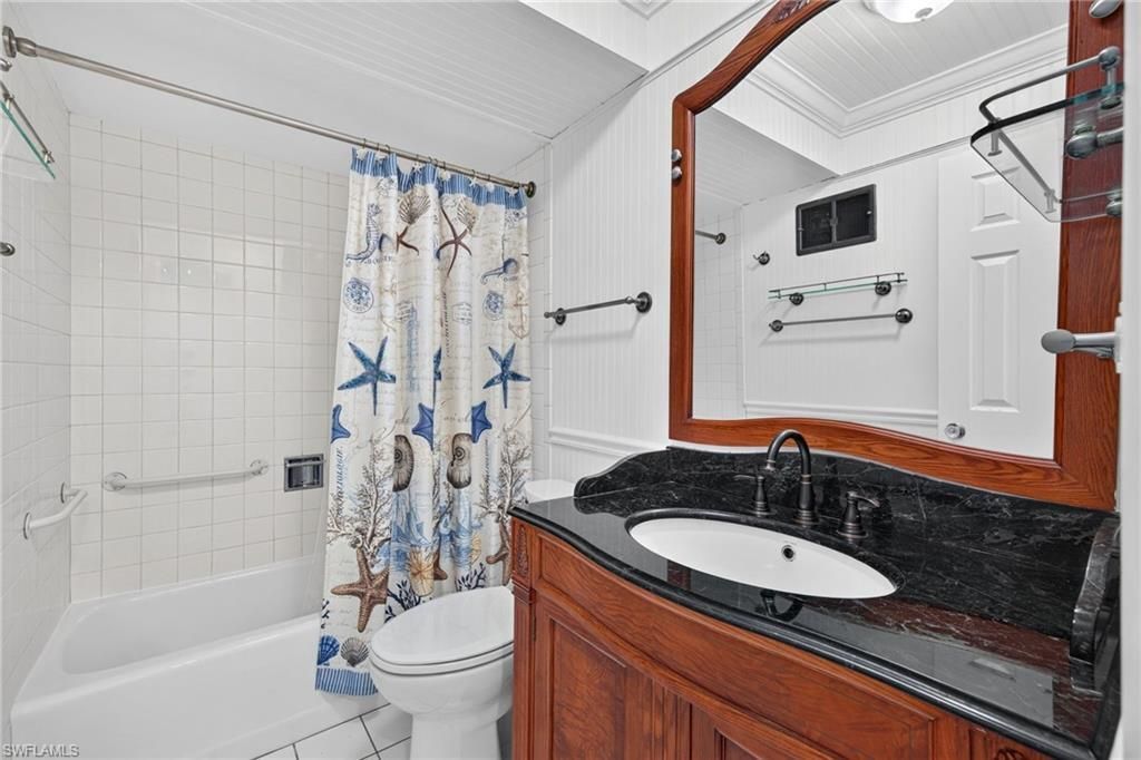 3370 10th St N, Unit 1301, Naples, FL 34103 Photo
