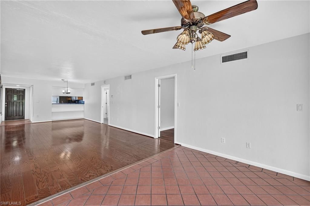 3370 10th St N, Unit 1301, Naples, FL 34103 Photo