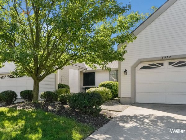 4592 Whisperwood Court SE, Kentwood, MI 49508