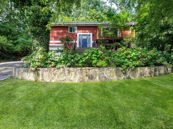 76 Old Tarrytown Road , White Plains, NY 10603