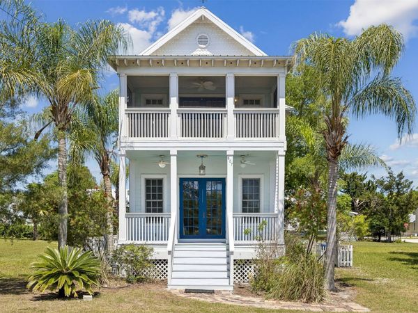 807 WHITE Street , Fernandina Beach, FL 32034