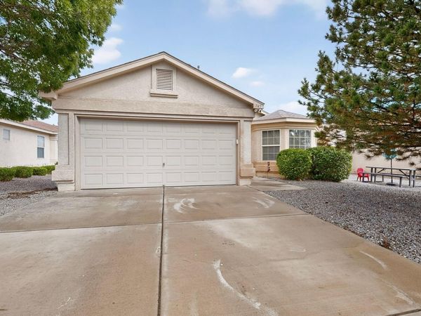 745 Morning Meadows Drive NE, Rio Rancho, NM 87144