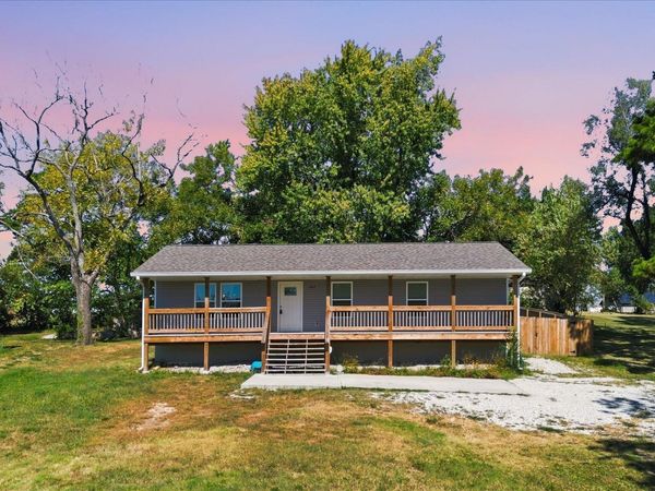 307 S Nettleton Avenue , Mansfield, MO 65704
