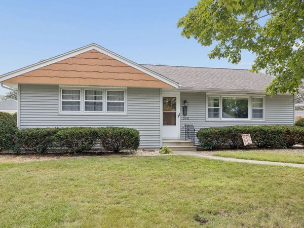 1041 E 8th Street , Lockport, IL 60441