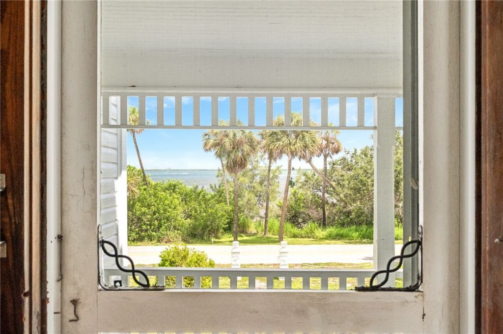 13875 N Indian River Drive, Sebastian, FL 32958 Photo