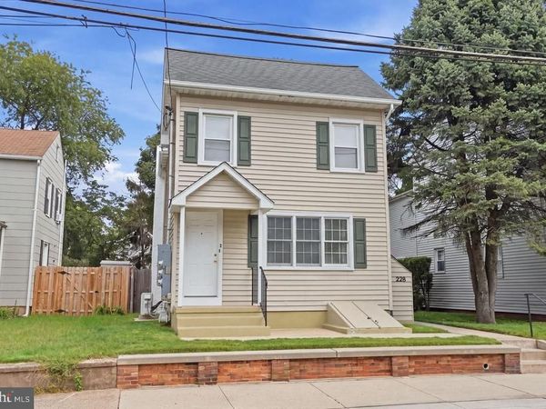 228 WASHINGTON, MORRISVILLE, PA 19067