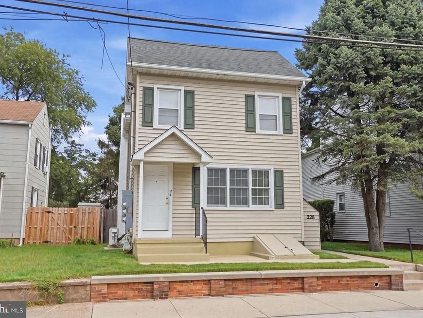 228 Washington, Morrisville, PA 19067 Main Photo