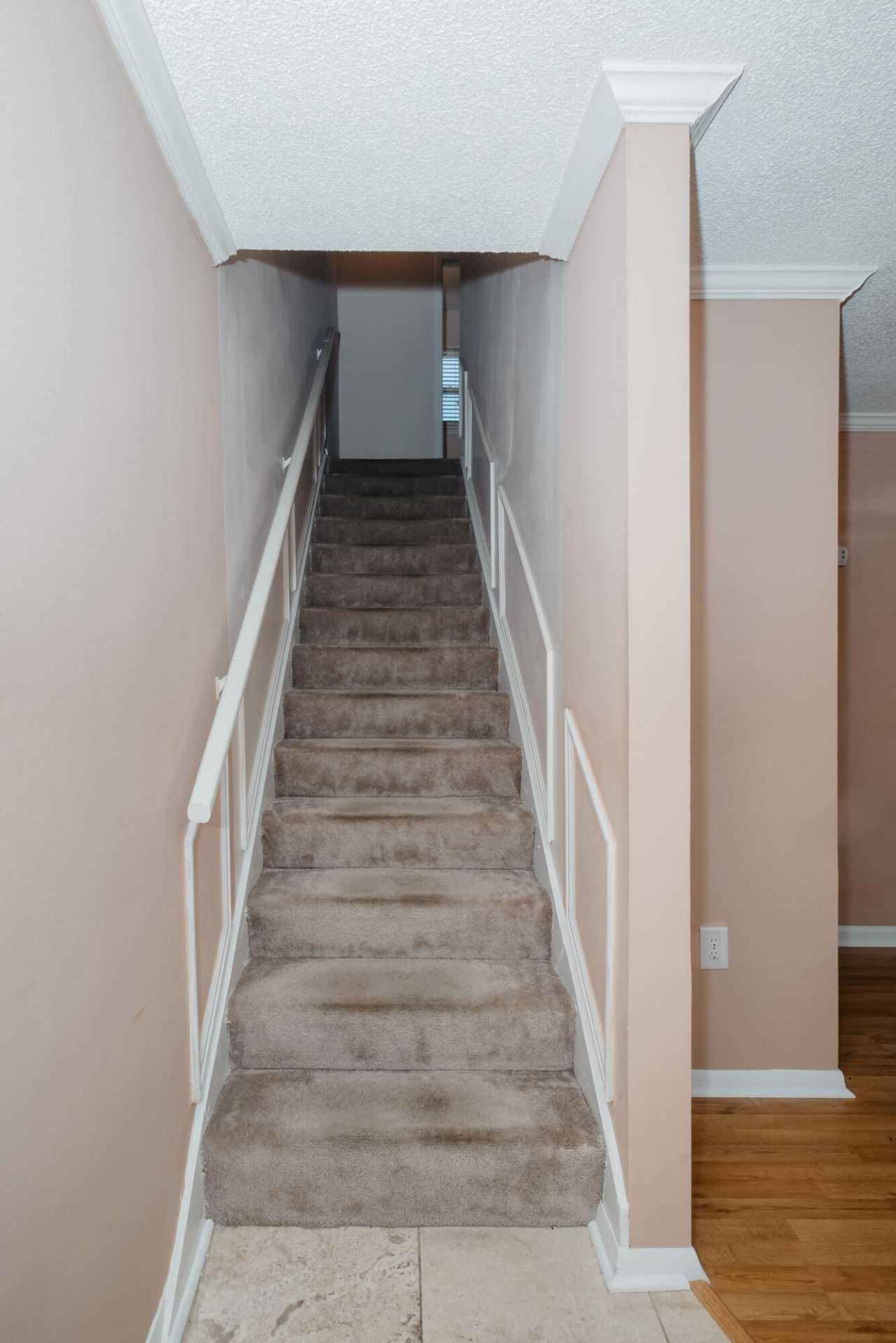 415 Parkdale Drive Photo 12