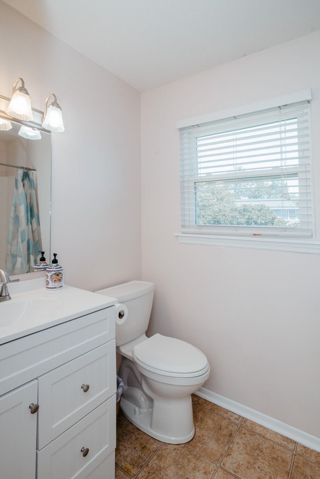 415 Parkdale Drive Photo 15