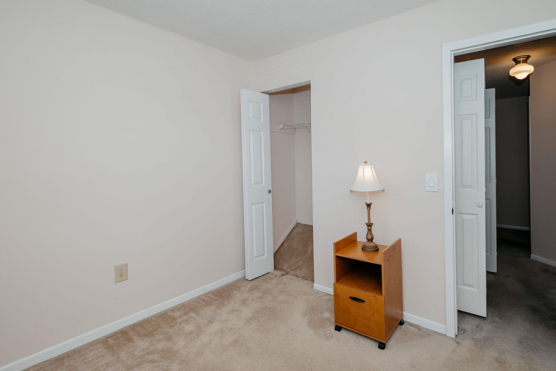 415 Parkdale Drive Photo 21