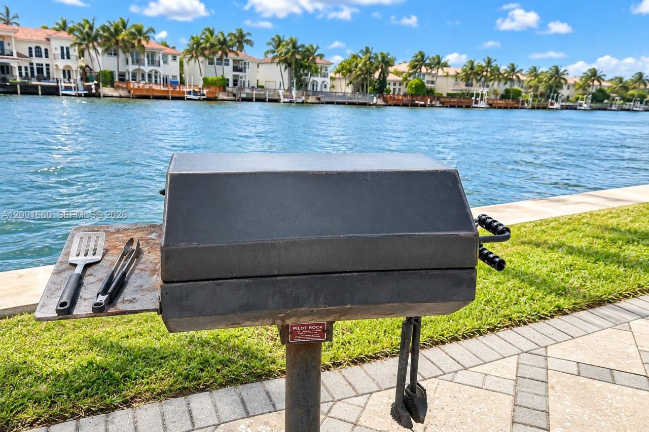 2600 S Ocean Dr , Unit S209, Hollywood, FL 33019 Photo