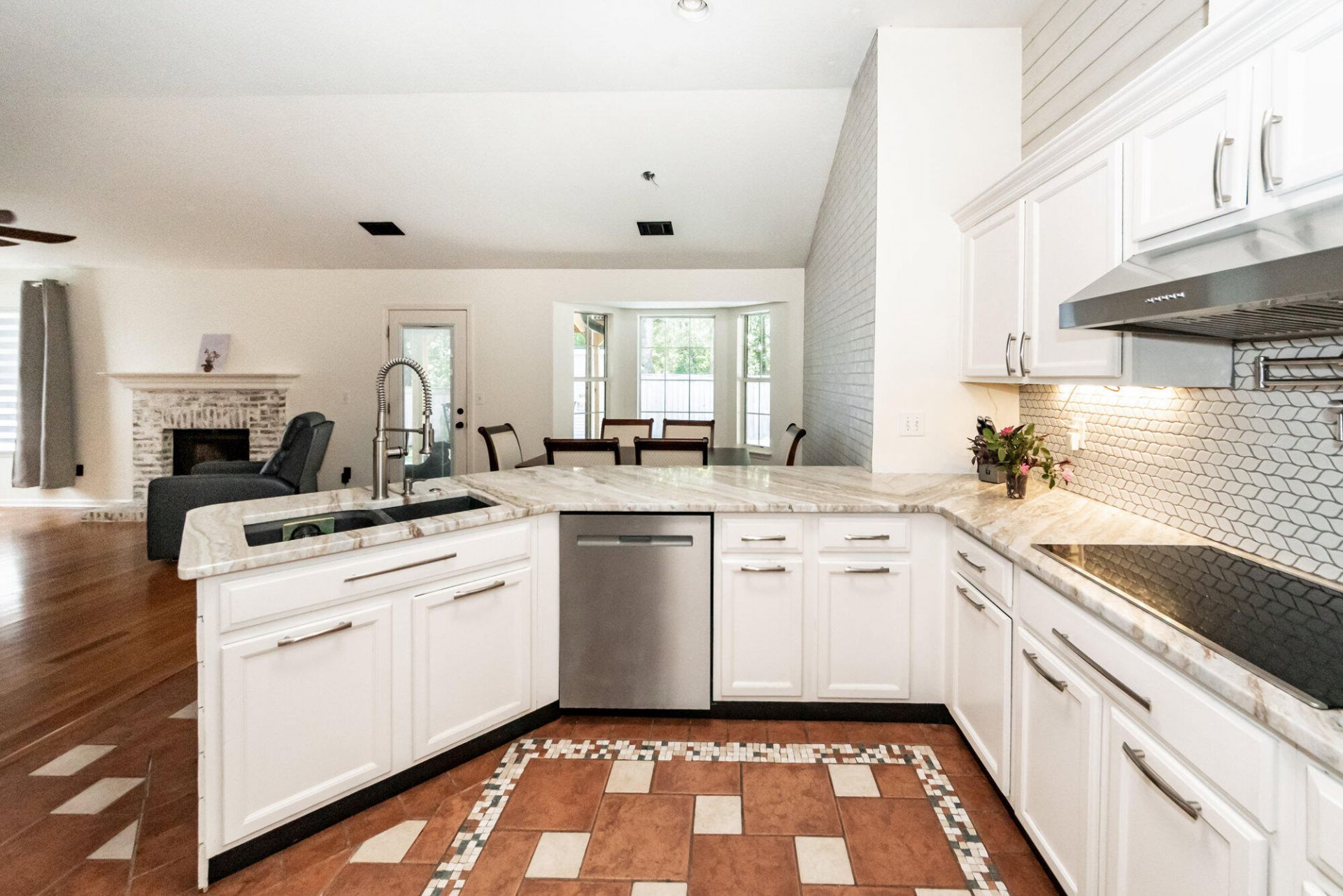 5346 Greggs Landing Photo 16
