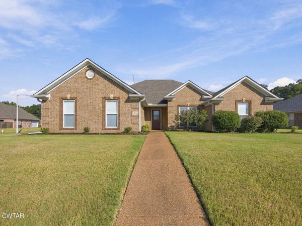 8 Reflection Cove , Jackson, TN 38305