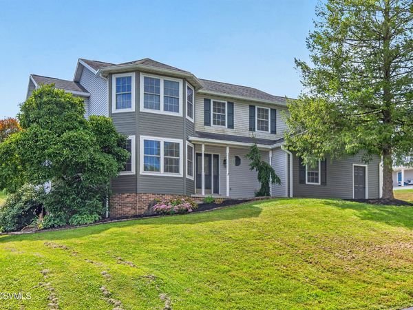 3 HORIZON Drive , Selinsgrove, PA 17870
