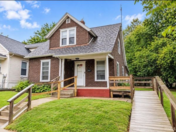 1725 S Scott Street, South Bend, IN 46613