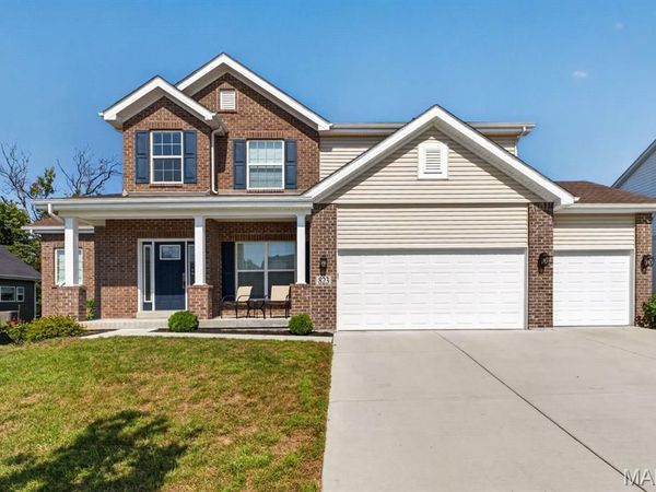 823 Silver Buck Lane, Chesterfield, MO 63005