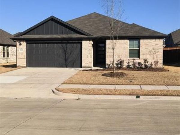 315 Canyon Oaks Drive, Greenville, TX 75402