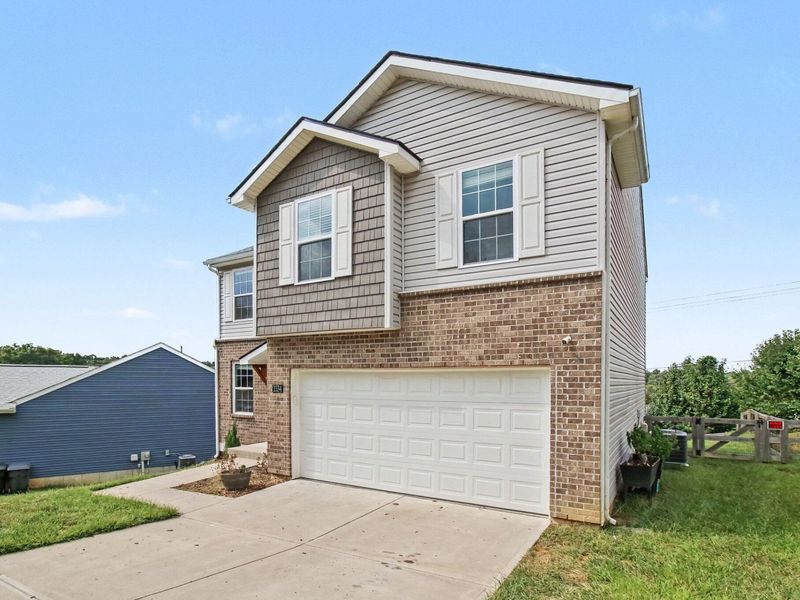 3334 Falling Brook Way, Burlington, KY 41005 Photo 2