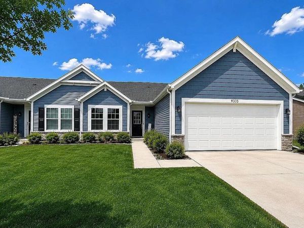 2555 Springdale Street , Chesterton, IN 46304