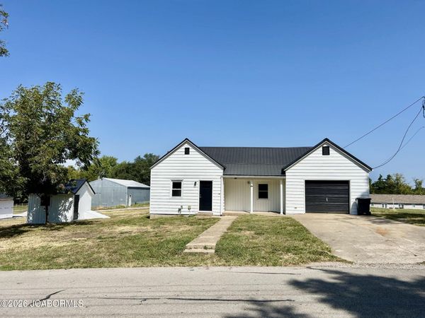 506 CEDAR STREET, California, MO 65018