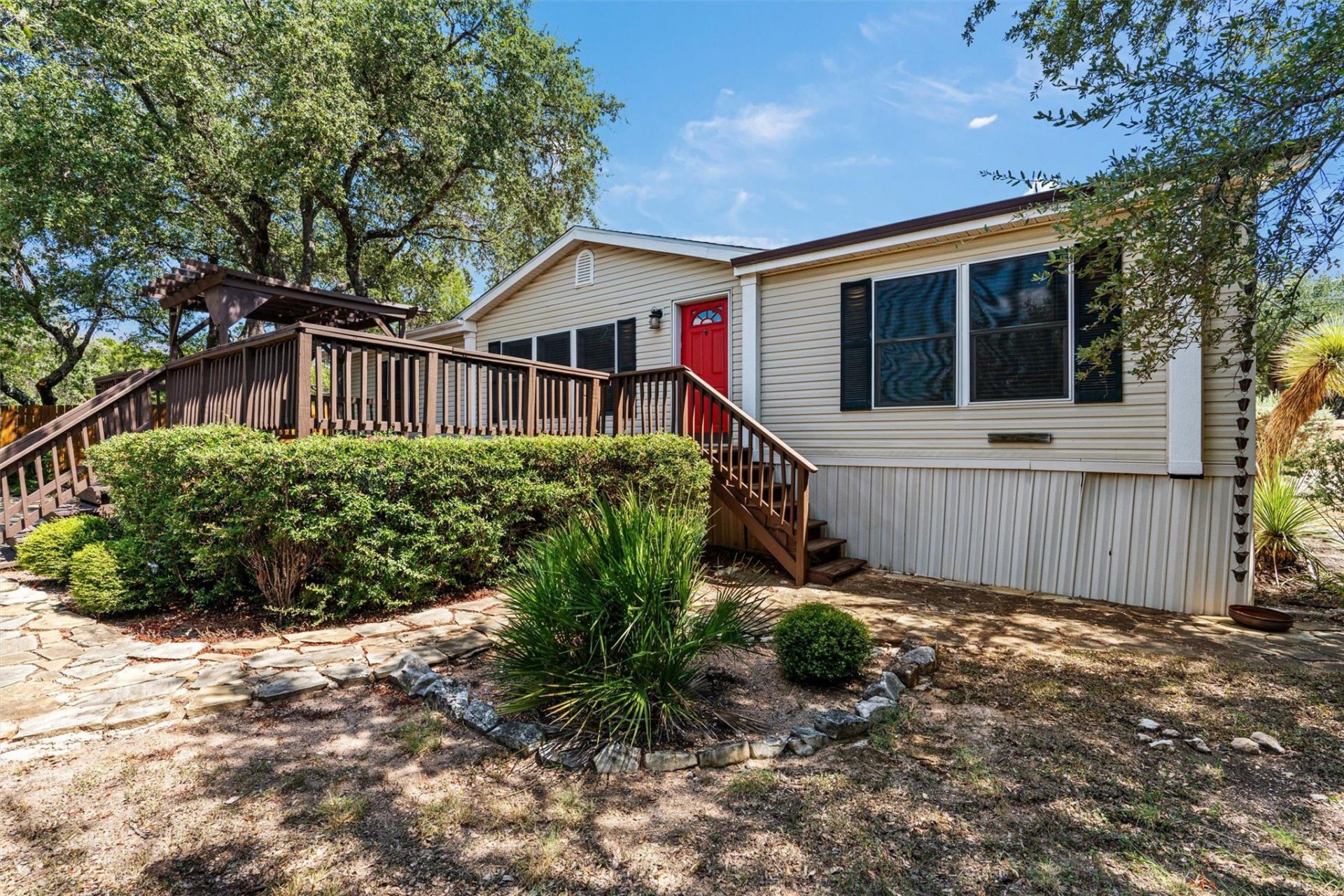 10340 W Darleen Dr, Leander, TX 78641 Main Photo