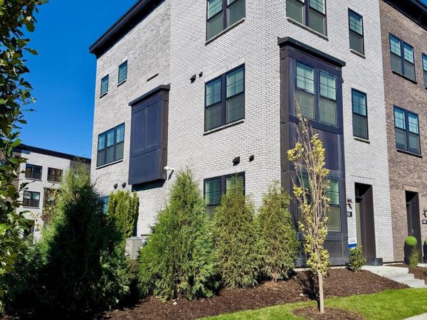851 Mount Curve, Saint Paul, MN 55116