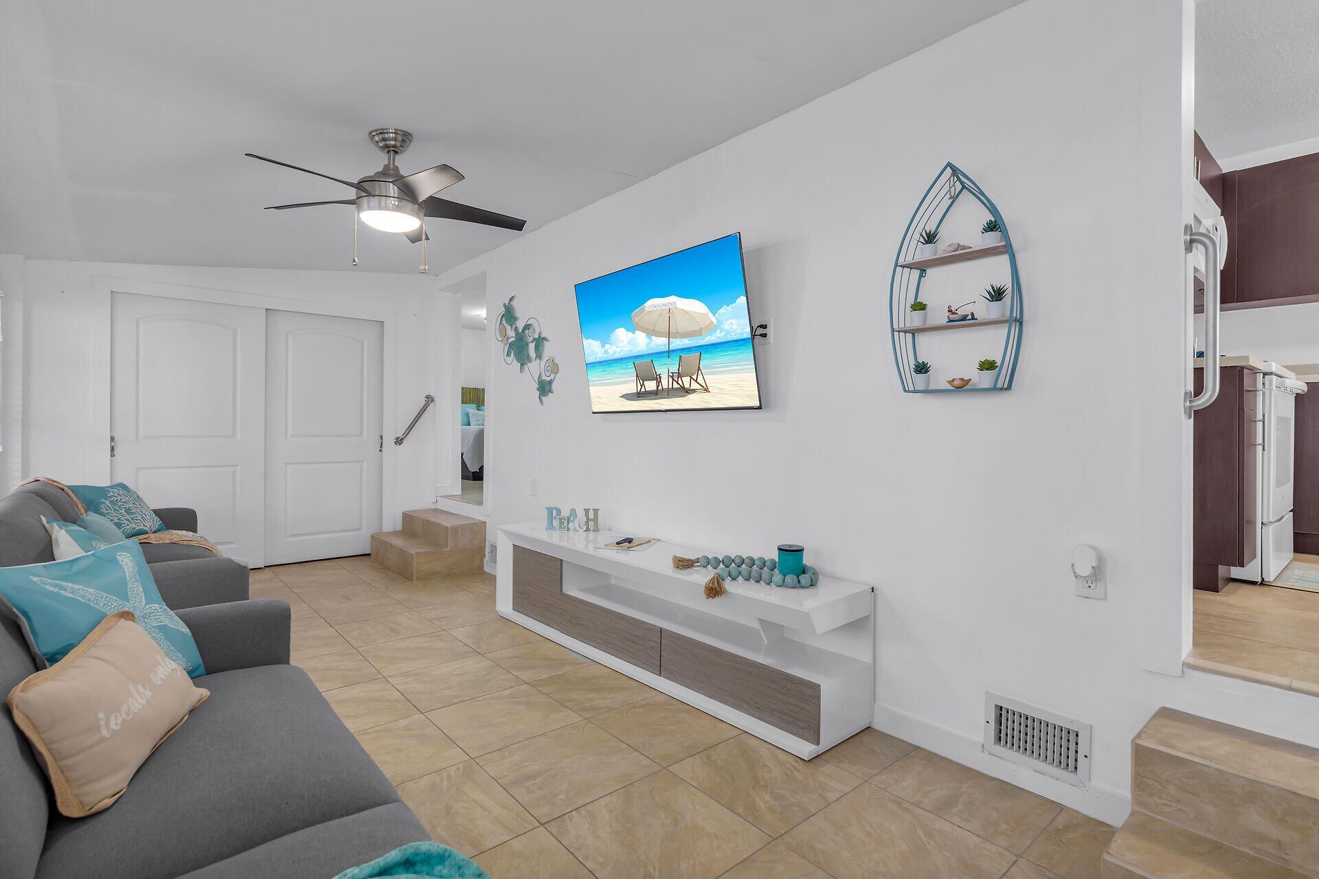 72 Avenue C, Key Largo, FL 33037 Photo