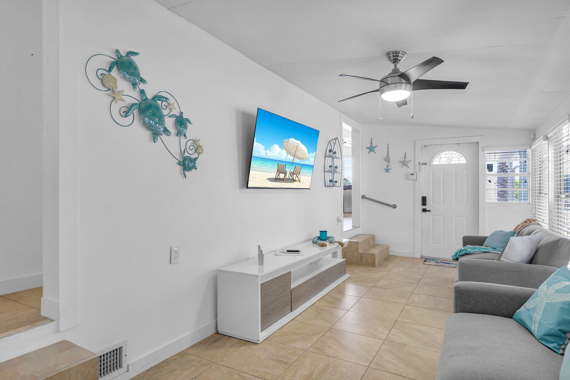 72 Avenue C, Key Largo, FL 33037 Photo